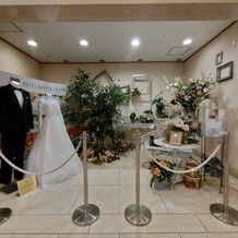 ホテル阪急インターナショナルの画像｜衣装のイメージがしやすい打ち合わせスペースです