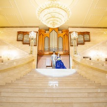 ザ・ロイヤルクラシック姫路の画像｜大階段でのセレモニー
