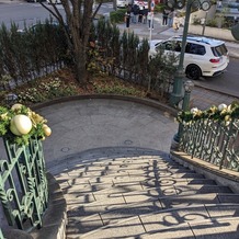 ホテルモントレ仙台の画像｜モントレの有名な外階段です。
今はクリスマスの飾り付をしているとの事です