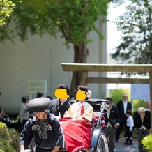 宇都宮グランドホテルの画像｜人力車で敷地内の神社へ