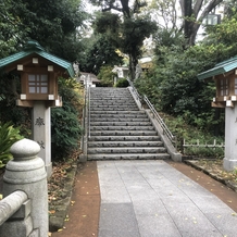 東郷神社／東郷記念館の画像｜参進する階段。