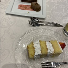 SHOHAKUEN HOTEL（松柏園ホテル）の画像｜ケーキ入刀の際のケーキとデザートです