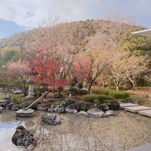 京都　北山モノリス（ＫＹＯＴＯ　ＫＩＴＡＹＡＭＡ　ＭＯＮＯＬＩＴＨ）の画像｜ロビーからの景色