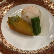 ホテル雅叙園東京の画像｜お上品な味でした。
右の白いお芋でできたお料理が美味しかったです。