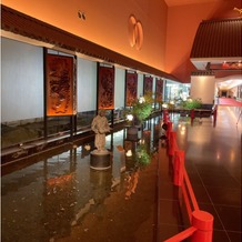 ホテル雅叙園東京の画像｜館内に水が流れます