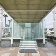 神戸メリケンパークオリエンタルホテルの画像｜アクアホール外観