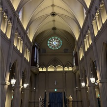 ロイヤル セント ヨークの画像｜大聖堂の入り口側のステンドグラス