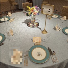 東京ディズニーシー・ホテルミラコスタの画像｜テーブルコーディネート。ミラコスタ限定のお皿を使用します。