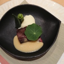 横浜ベイホテル東急の画像｜試食の牛肉のステーキ