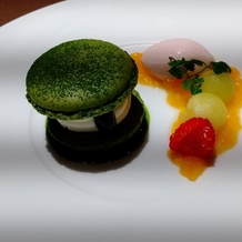 日本平ホテルの画像｜料理はコースの内容の一部だけ入れ替えられるので、デザートは違うコースのものに変更しました。