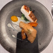 ヴェルミヨンバーグ名古屋の画像｜真鯛のポワレ
太刀魚のフリット　白ワインソース