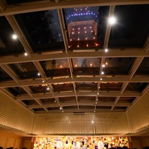 The Place of Tokyo（ザ プレイス オブ トウキョウ）の画像｜ライトアップされた東京タワーに見守られながらの挙式