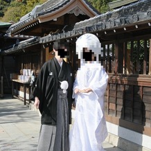 神戸北野天満神社の画像｜プラン内の衣装(新婦の裾を下ろしたVer)