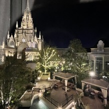 ストリングスホテル NAGOYAの画像｜夜のチャペルです。ライトに照らされてとても綺麗でした。