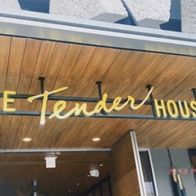 THE TENDER HOUSE（ザ テンダーハウス）の画像｜会場入り口