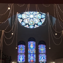 聖ラファエル教会の画像｜ステンドグラス