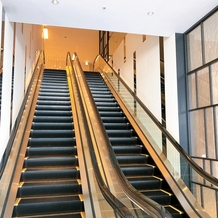 コートヤード・バイ・マリオット名古屋の画像｜2階へ向かうエレベーター