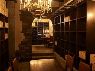 ルグラン軽井沢ホテル＆リゾート：専用のワインセラーはソムリエこだわりの品々が揃う