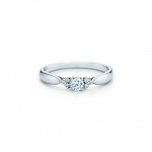 ティファニー ハーモニー ダイヤモンド リング サイドストーン - Tiffany & Co.（ティファニー）の婚約指輪(エンゲージメントリング)