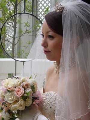 ティアラの花嫁ヘアスタイルカタログ画像一覧 ゼクシィｎｅｔで結婚式