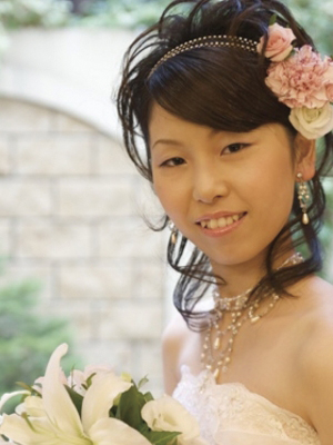 結婚式 ヘアアレンジの花嫁ヘアスタイルカタログ画像一覧 ゼクシィｎｅｔで結婚式 ウエディング ブライダルのヘアスタイル 髪型 探し