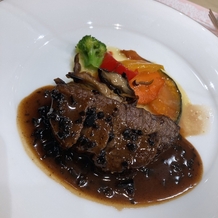 ホテルサンライフガーデン／グランドビクトリア湘南の画像｜お肉はほろほろで本当に美味しかった！