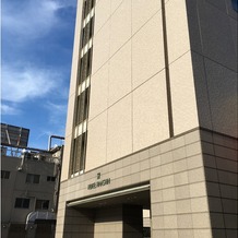 HOTEL HANSHIN OSAKA（ホテル阪神大阪）の画像｜ホテル阪神大阪のエントランスです。