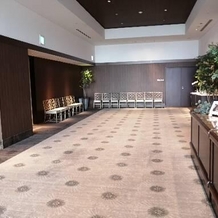 ＬＵＣＩＳ（ルーキス）の画像｜The &nbsp;lucisの会場前の廊下。この階は披露宴会場が1つしかなく、廊下もお手洗いも貸切可能。