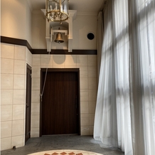 名古屋観光ホテルの画像｜チャペル扉前