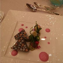 名古屋観光ホテルの画像｜サーモンが中に入っており、周りのムースも美味しい。