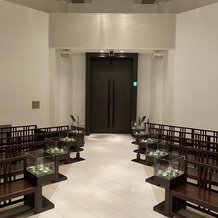 八芳園の画像｜バージンロードは短めです