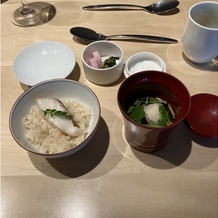 八芳園の画像｜鯛のごはん
演出もできるそうです