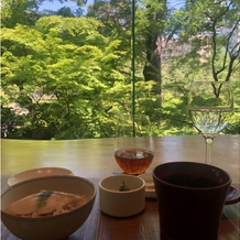 八芳園の画像｜試食の鯛めしとお吸い物