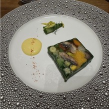 八芳園の画像｜フェアでの食事です。