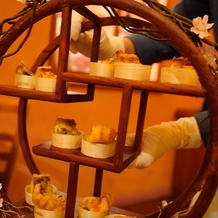 星野リゾート　軽井沢ホテルブレストンコートの画像｜運ばれてくる料理の入れ物もユニーク
