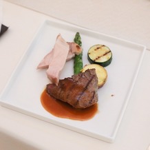 星野リゾート　軽井沢ホテルブレストンコートの画像｜肉料理は、豚も牛もどちらもある贅沢なものでした。