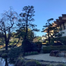 ホテルニューオータニの画像｜披露宴会場から見える庭園