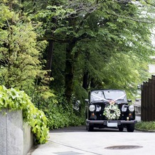 ウェスティン都ホテル京都の画像｜挙式会場への新郎新婦移動の車