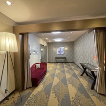 シェラトン都ホテル東京の画像｜控室に隣接するスペース。
ここでファーストミートをしたり、記念撮影をしたりするそうです。