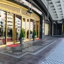 リーガロイヤルホテル東京の画像｜ホテル正面玄関 車寄せ