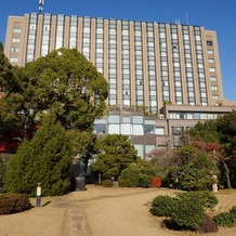 リーガロイヤルホテル東京の画像｜庭園からみたホテル