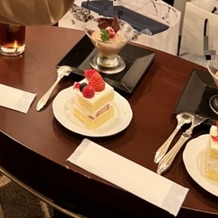 セントジェームスクラブ迎賓館仙台の画像｜披露宴中に食べる時間がなかったため、終了後にウェディングケーキを控え室に運んでいただきました