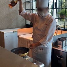 THE CLASSICA BAY RESORT （ザ クラシカ ベイリゾート）の画像｜料理長が試食のフォアグラを作っております！