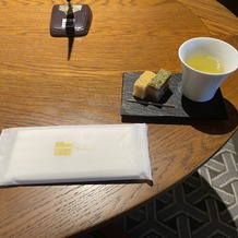 横浜迎賓館の画像｜ゲストの方に出されるお茶菓子だそうです。