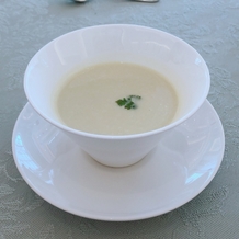 AILES FORTUNA(エール・フォルトゥーナ）の画像｜試食コースのスープ