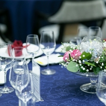 アルカンシエル luxe mariage 名古屋の画像｜★ゲストテーブル
高級感のでる配色にこだわりました