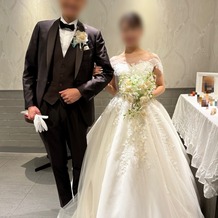 アルカンシエル luxe mariage 名古屋の画像｜ドレスはセミオーダー、タキシードはレンタルです。