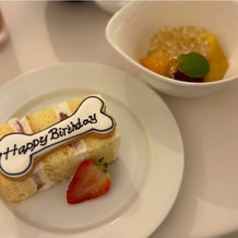 ＴＨＥ　ＭＯＲＲＩＳ（ザ・モーリス）の画像｜挙式を挙げた7月が誕生日のゲストへ
バースデープレートをつけてもらいました