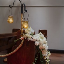 OSAKA St.BATH CHURCH（大阪セントバース教会）の画像｜装花