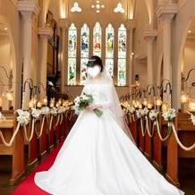 OSAKA St.BATH CHURCH（大阪セントバース教会）の画像｜ハツコエンドウのドレスを選べます